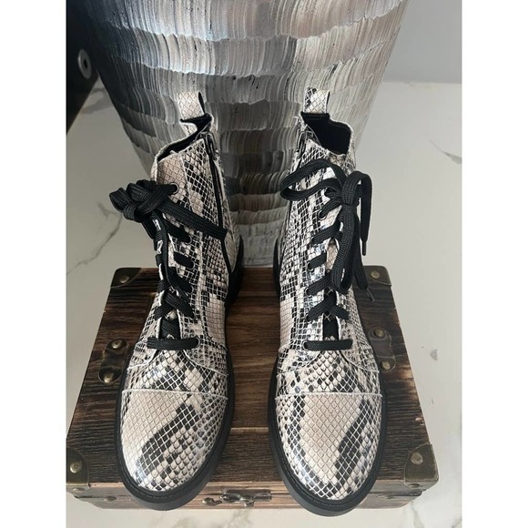 Linea Paolo Trinity Cream Snake Print Leather Combat Boots - Picture 3 of 8